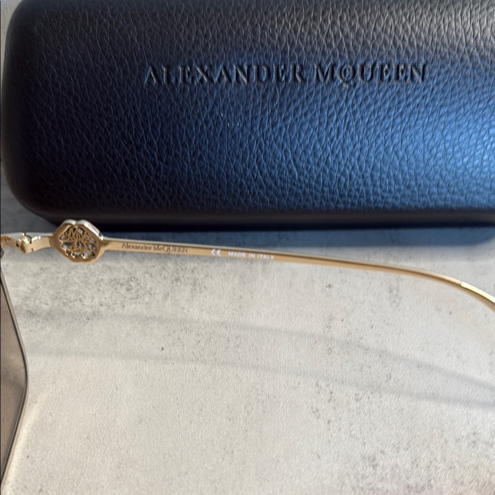 Alexander McQueen Gold Sunglasses - Picture 4 of 6